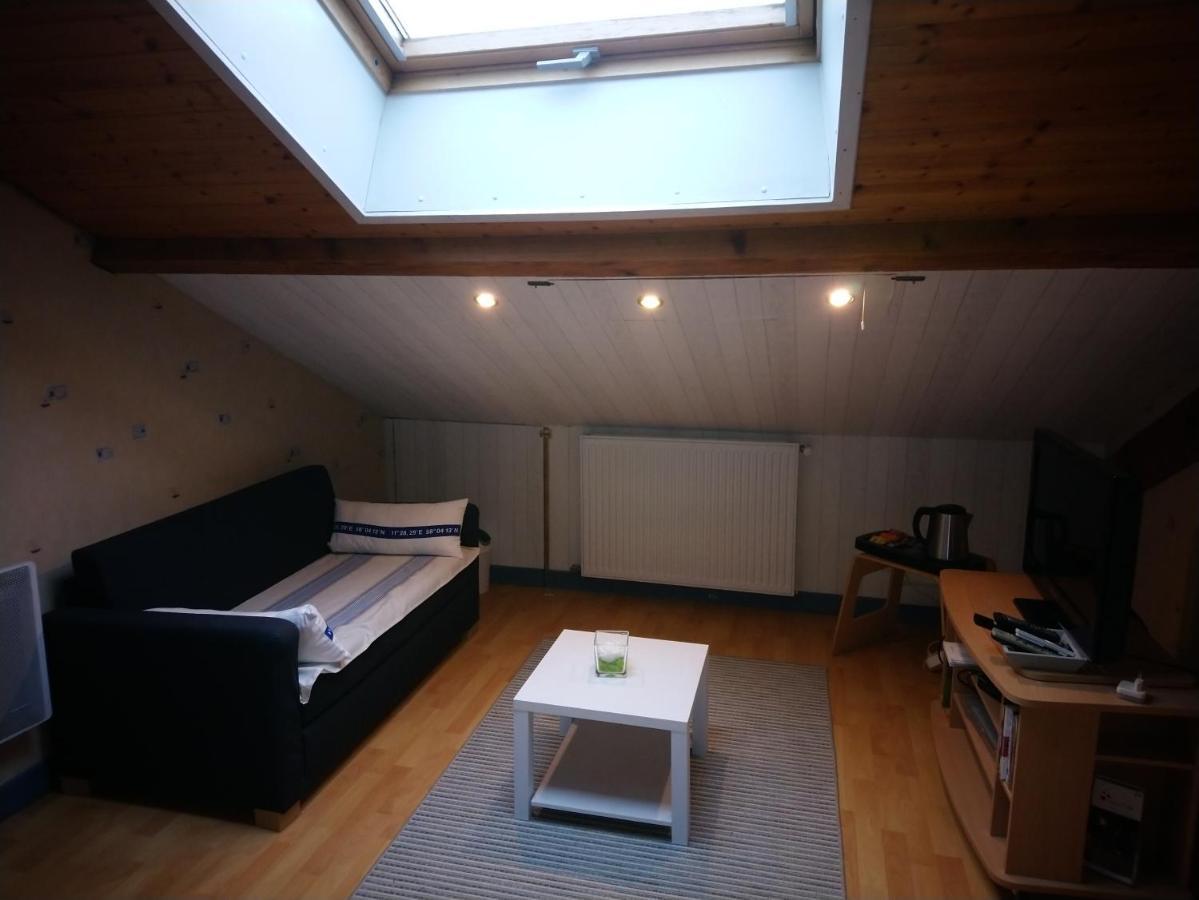 Les Aubretias Bed & Breakfast Fenay Bagian luar foto